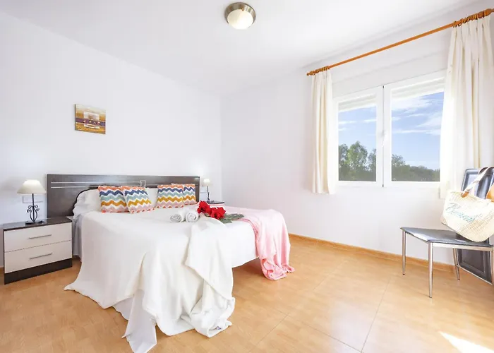 Carola - Plusholidays Villa