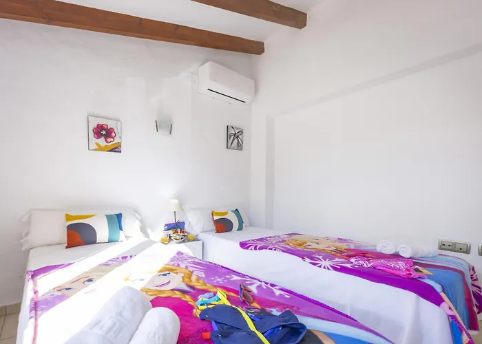 Carola - Plusholidays Villa