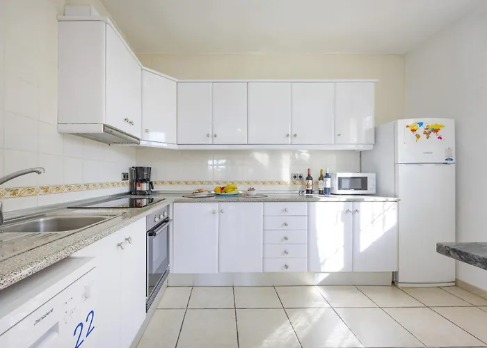 Carola - Plusholidays Villa *