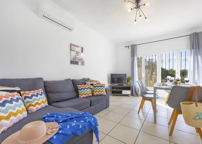 Carola - Plusholidays Villa *