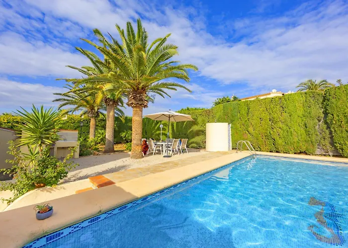 Carola - Plusholidays * Ifach