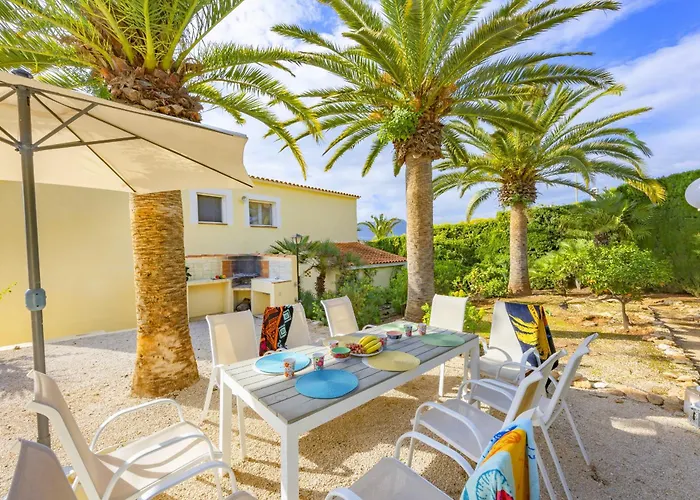 Carola - Plusholidays Villa *